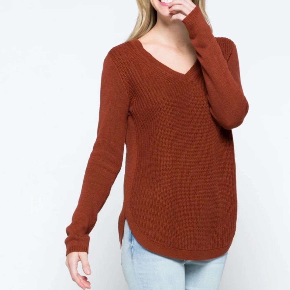 RD STYLE Josslyn V-Neck Sweater